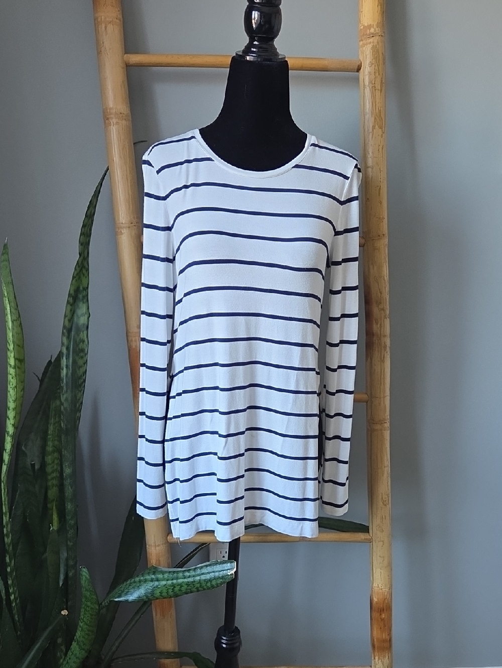 Club Monaco Striped Long-Sleeve Crewneck Top